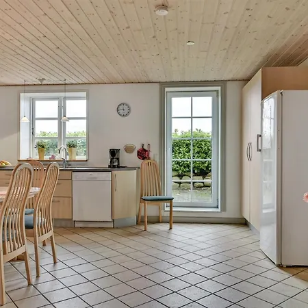 Joran - 120m From The Sea By Interhome Tranekær
