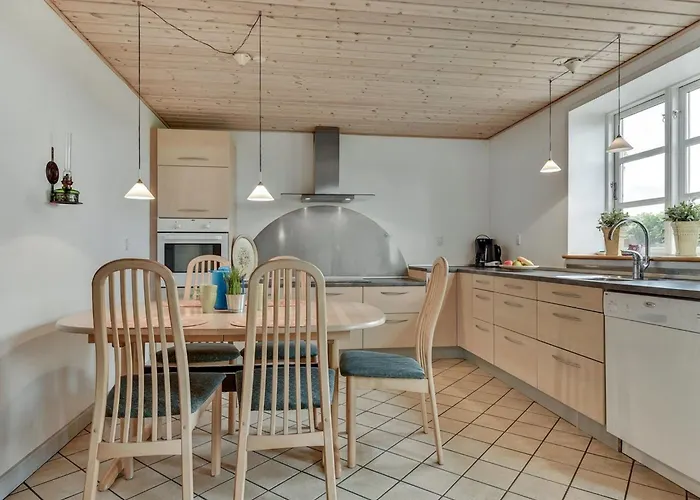 Joran - 120m From The Sea By Interhome *